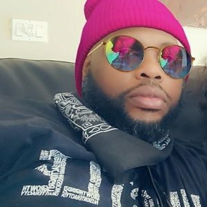 Meet your Posher, Clarence